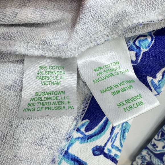 Lilly Pulitzer UPF 50+ Skipper Printed Popover Get Trunky Elephsnt blue white Lg - Picture 6 of 6